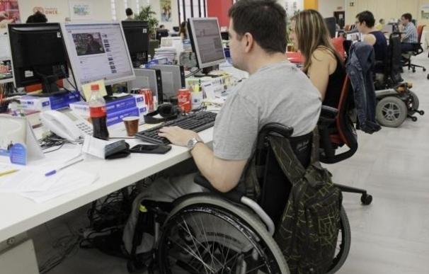 El Govern destina cuatro millones de euros a mantener puestos de trabajo de personas con discapacidad