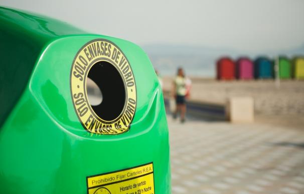 Los castellanoleoneses reciclaron una media de 18 kilos de residuos de vidrio en 2016, un 9 por ciento más que en 2015