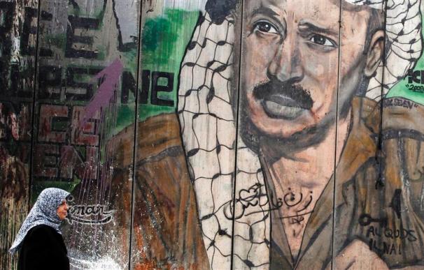 Un equipo de expertos exhuma a Arafat en busca de veneno