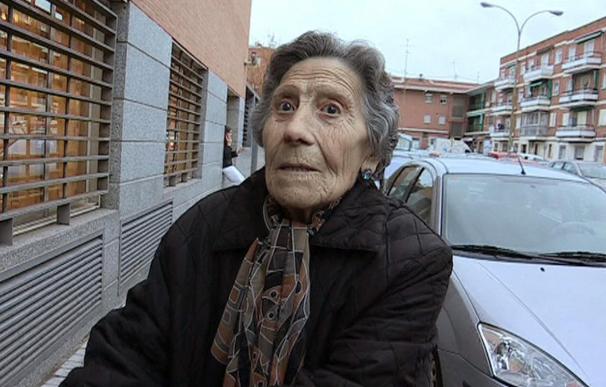 Ana Botella ofrecerá una vivienda social a la anciana desahuciada en Vallecas