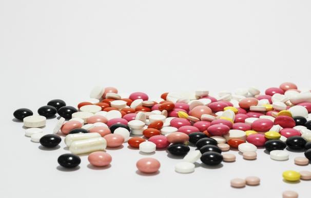 Varias entidades piden a Sanidad y CCAA que garantice precios "asequibles" y un acceso "justo" a los medicamentos