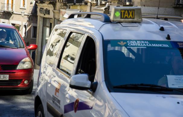 Detenida una mujer con antecedentes por atracar con unas tijeras a un taxista en Albacete