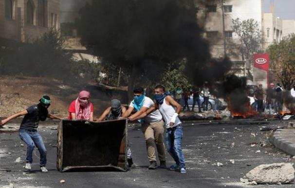 Una nueva generación de jóvenes palestinos sale a la calle /AFP