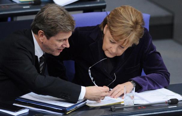 Merkel rechaza las acusaciones de que Alemania dicta el curso de la UE