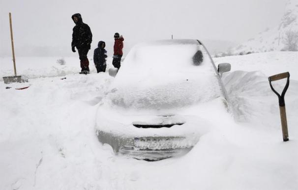 Cortadas 26 carreteras en Castilla y León por nieve o hielo y se necesitan cadenas en otras 33 vías