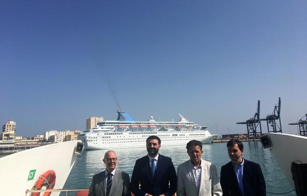 La Junta apuesta por potenciar el turismo de cruceros con nuevas herramientas de comercialización y promoción
