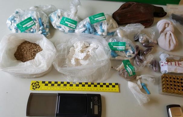 Detenidas siete personas de una red de narcotráfico desmantelada en Carballo (A Coruña)