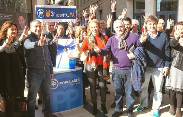 PP inicia con la recogida de firmas una "lucha justa" para que Málaga capital tenga un tercer hospital público