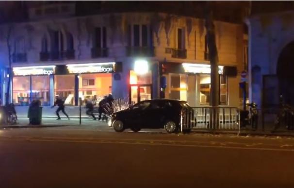 Un nuevo vídeo muestra los tiroteos entre la Policía y los terrorista cerca de Bataclán /Youtube