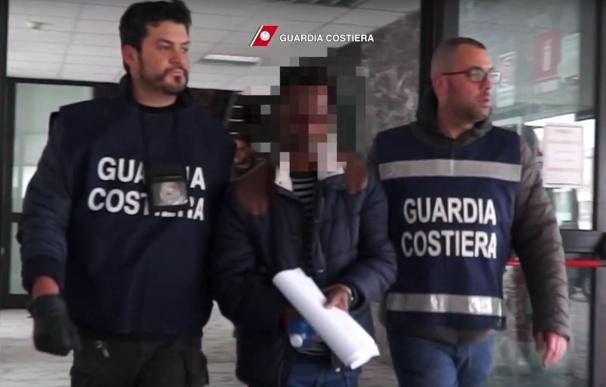 Tres eritreos detenidos en la región de Roma por tráfico de seres humanos