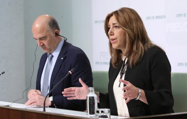 Moscovici se compromete con Susana Díaz a estudiar el apoyo financiero del BEI a las áreas logísticas de Andalucía