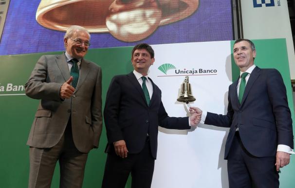 Unicaja debuta en bolsa con subidas tras salir a un precio de 1,1 euros por acción