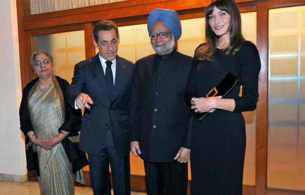 Sarkozy firma cinco acuerdos para construir una planta nuclear en India
