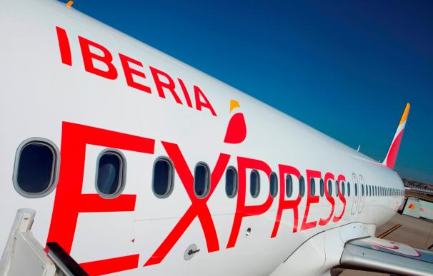 Iberia vence a Air Europa y se queda con los viajes del Imserso a Canarias y Baleares