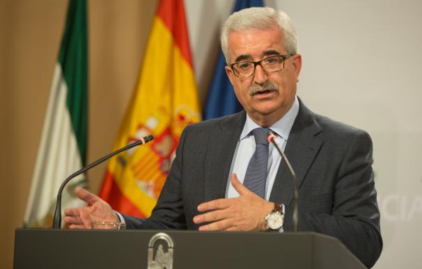 Jiménez Barrios saluda la salida a Bolsa de Unicaja y señala que es "bueno" para Andalucía