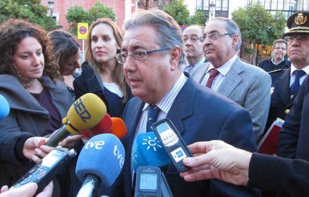 Zoido, sobre la cumbre de Puigdemont: "Debemos imponer el diálogo y no ceder a esa especie de chantaje"