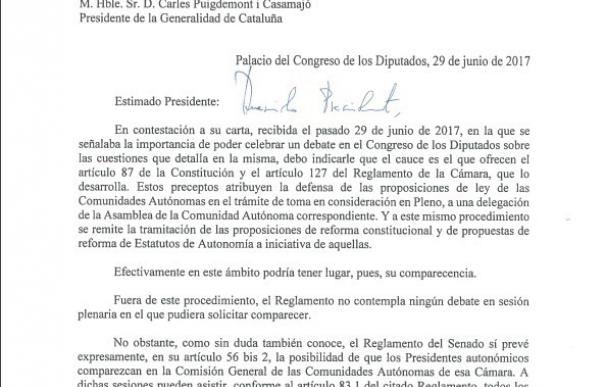 Pastor aceptaría que Puigdemont fuera al Congreso dentro de una delegación del Parlament