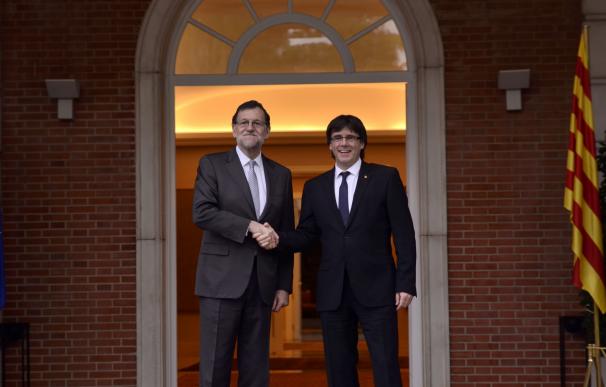 Rajoy llamó a Puigdemont para invitarle a asistir a la Conferencia de Presidentes