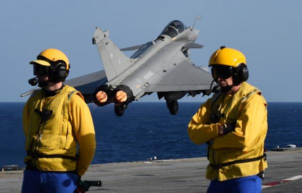Francia lanza sus primeros ataques a Irak desde el portaaviones 'Charles de Gaulle