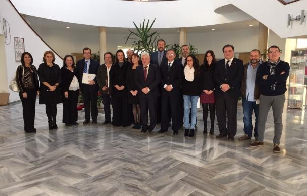 Universidad de Huelva acogerá en 2017 las jornadas anuales de consejos sociales en el marco del 525 aniversario