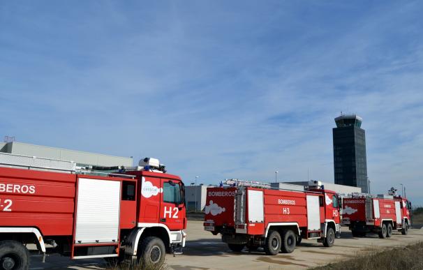 Desprecintan por orden judicial los vehículos contra incendios y salvamento del aeropuerto de Ciudad Real