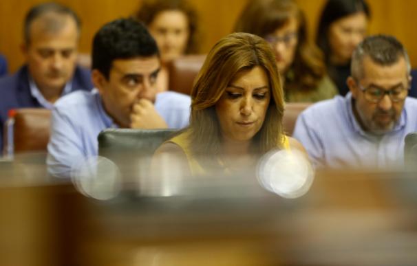 Susana Díaz propone que el Parlamento elija en septiembre un comisionado para la Memoria sin mencionar a Valderas