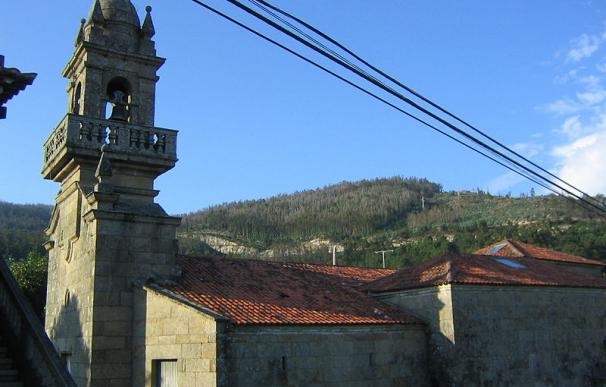 Iglesia de San Pedro de Domaio