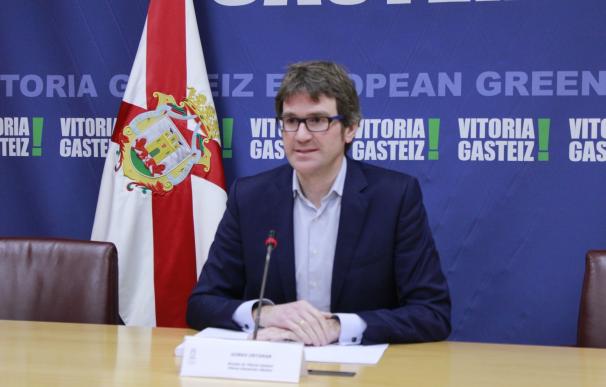 Urtaran reprocha a EH Bildu que pretenda "abandonar el barco del cambio" con su rechazo a los Presupuestos de Vitoria