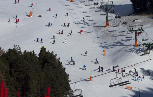 La estación de esquí de La Molina abrió este viernes.