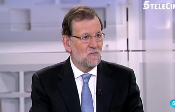 Rajoy durante la entrevista en Telecinco.