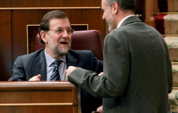 Zapatero y Rajoy hacen balance de 2010 y fijan sus ejes para el próximo año