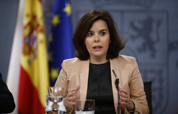 Santamaría cree que es "un paso positivo" que Sánchez haya reconocido su "error" de llamar indecente a Rajoy