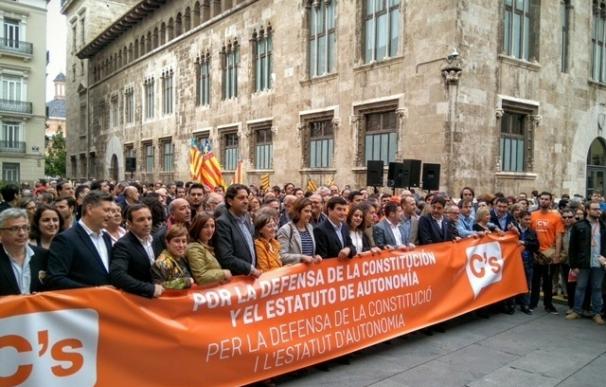 C's sale a la calle en Valencia para reivindicar una España "diversa y unida" y en contra de nacionalismos "tóxicos"