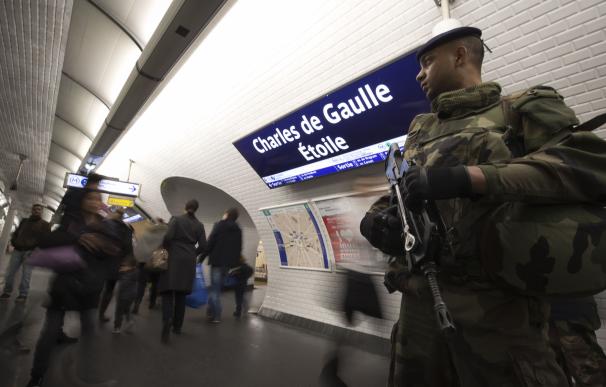 Tras los atentados crece para Francia la tentación de imitar la "Patriot Act" de EEUU