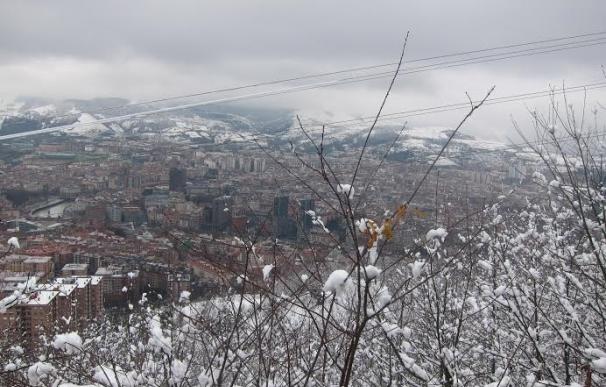 Euskalmet anuncia un cambio brusco del tiempo, con abundantes precipitaciones y nieve por debajo de 1.000 metros