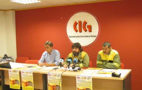 Trabajadores de extinción denuncian el "incumplimiento" de la Xunta con la oferta de empleo