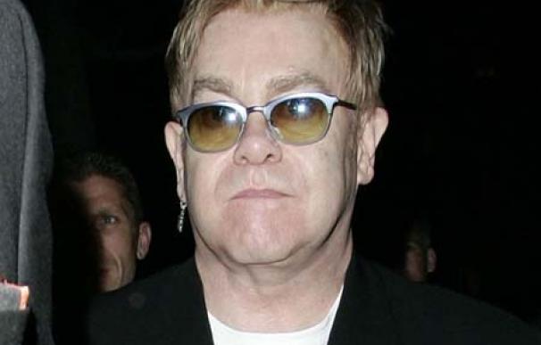 Elton John, padre de un bebé