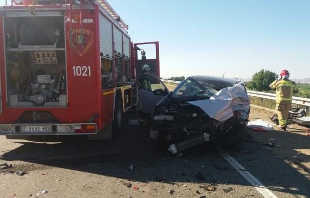 Fallece un hombre tras chocar su turismo con un camión en la N-232 en Mallén (Zaragoza)