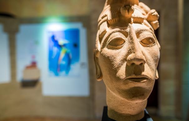 El rostro del conocido rey maya Pakal de Palenque es reproducido en Palma 65 años años después de descubrir su tumba
