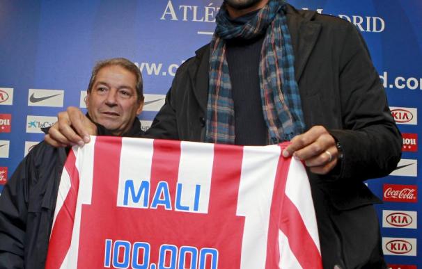 El Vicente Calderón reúne a grandes jugadores de la Liga por un fin solidario