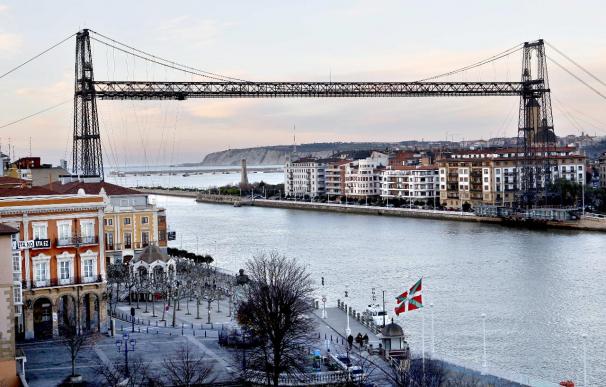 El puente colgante de Portugalete, en Vizcaya, se pintará en un color oxidado