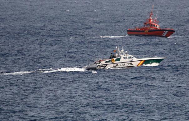 Rescatados los 17 tripulantes de un buque a 50 millas de cabo Ortegal