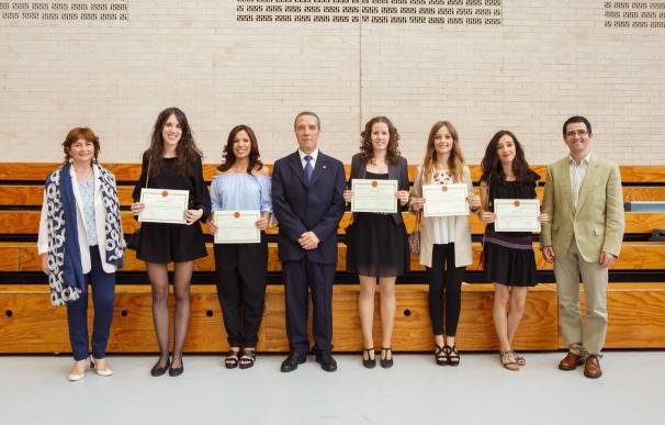 Un total de 23 estudiantes de grado reciben los Premios Extraordinarios de Fin de Estudios de la UPNA