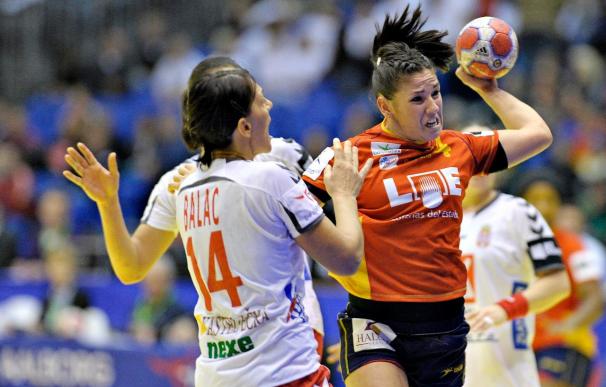 23-26. España sufre para vencer a Serbia en el Europeo femenino de Balonmano