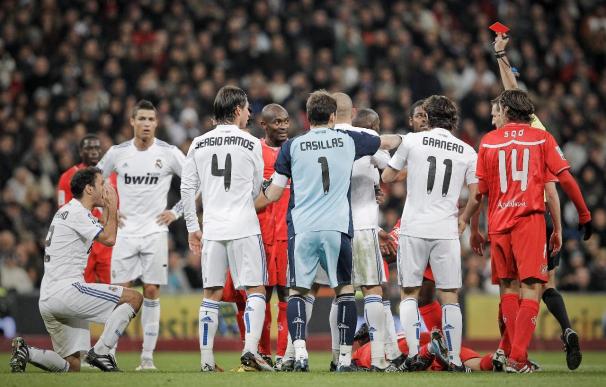 Un partido suspensión a Pepe, Carvalho, Pique, Dabo y Soldado