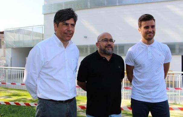 La Diputación destina 110.000 euros a las nuevas instalaciones del campo de fútbol y piscina de Montilla