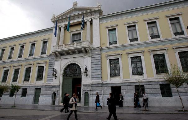 El Banco de Grecia dice que la deuda crecerá hasta el 130 por ciento del PIB en 2014