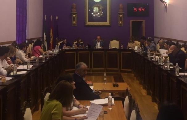 Ayuntamiento aprueba la petición de un nuevo préstamo de 10,7 millones con apoyo de dos concejales no adscritos