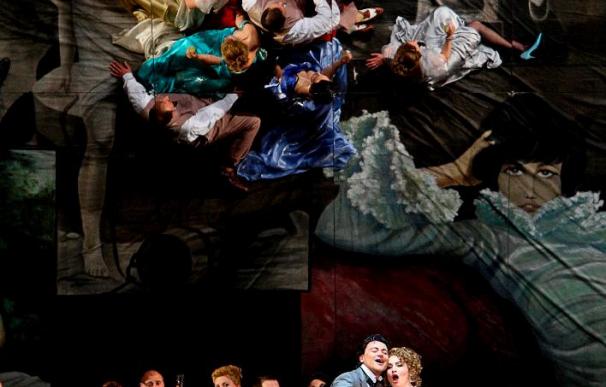 El Palau Arts presenta una Traviata dibujada con el espejo de la doble moralidad