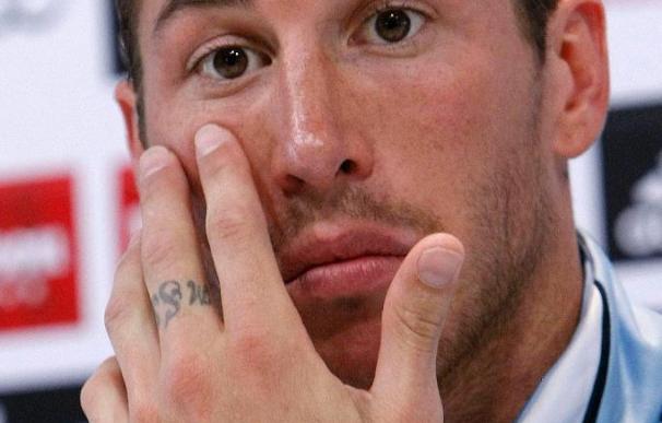 Sergio Ramos asegura que van "a dar la cara por Pellegrini hasta su último día"